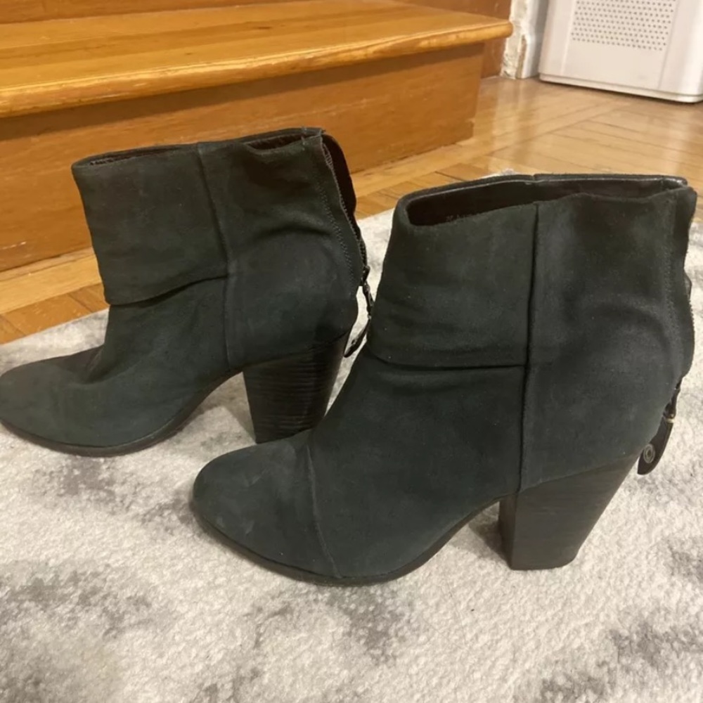 Rag & Bone US 7.5/37.5 Suede Round Toe Ankle Boots Forrest Dark Green Distressed